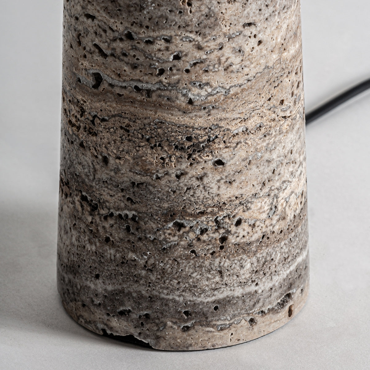 Lampe de table en marbre | Tour Vicale