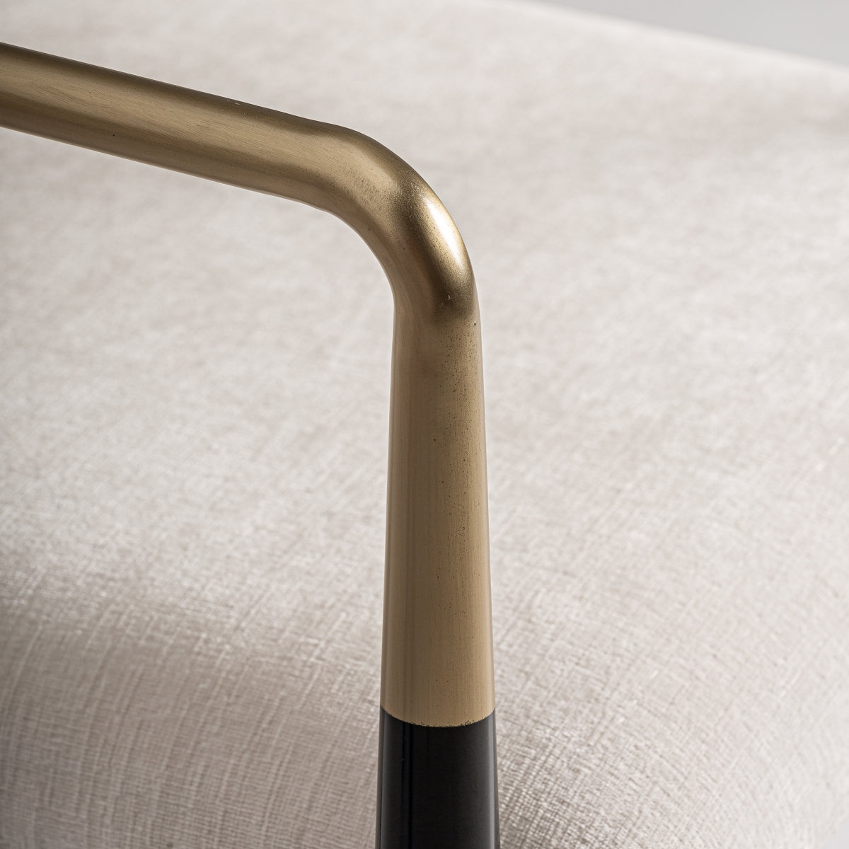 Chaise de salle à manger en tissu blanc cassé | Vical Laggan