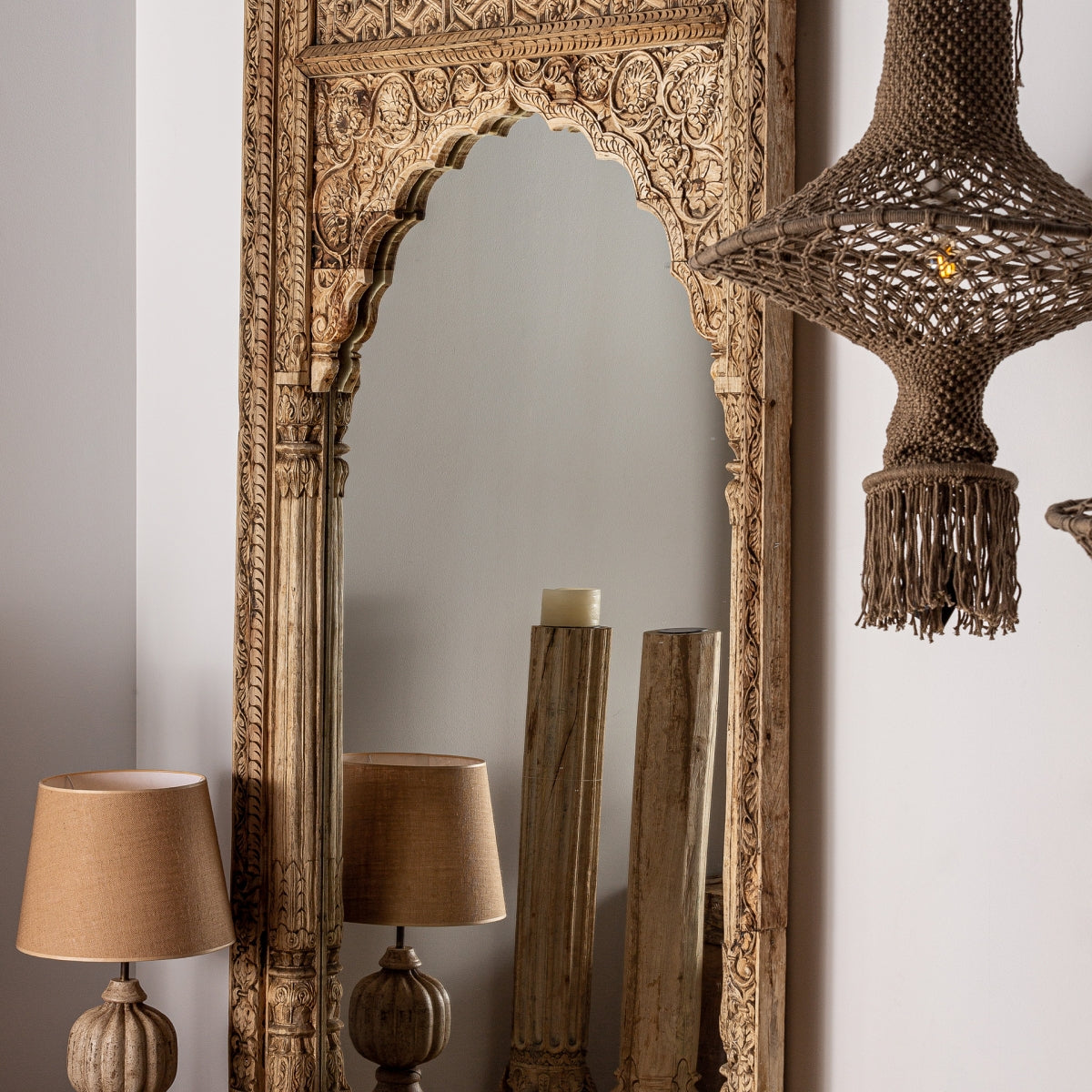 Miroir en bois de teck sculpté | Vical Argeen