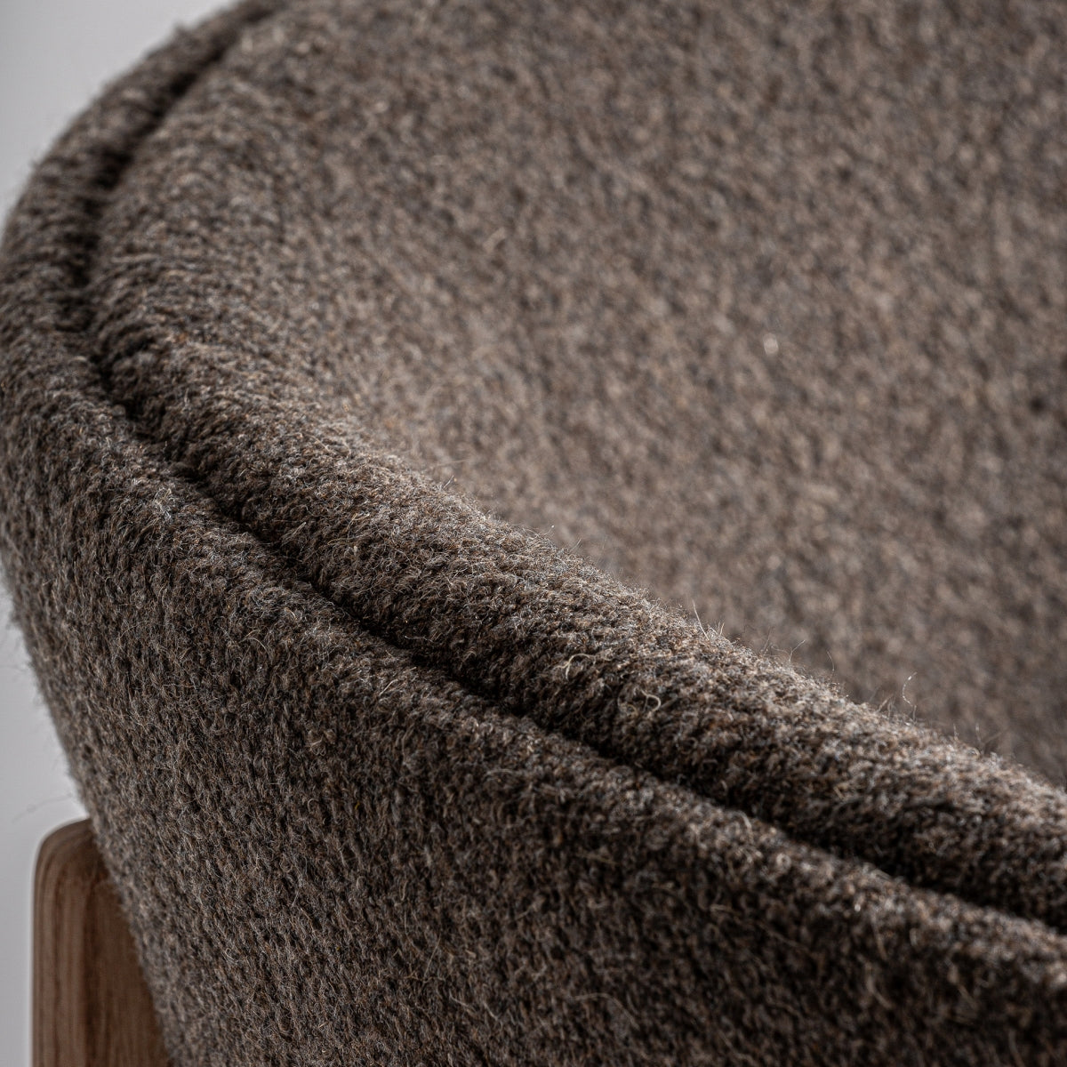 Chaise de salle à manger en tissu marron | Vical Nara
