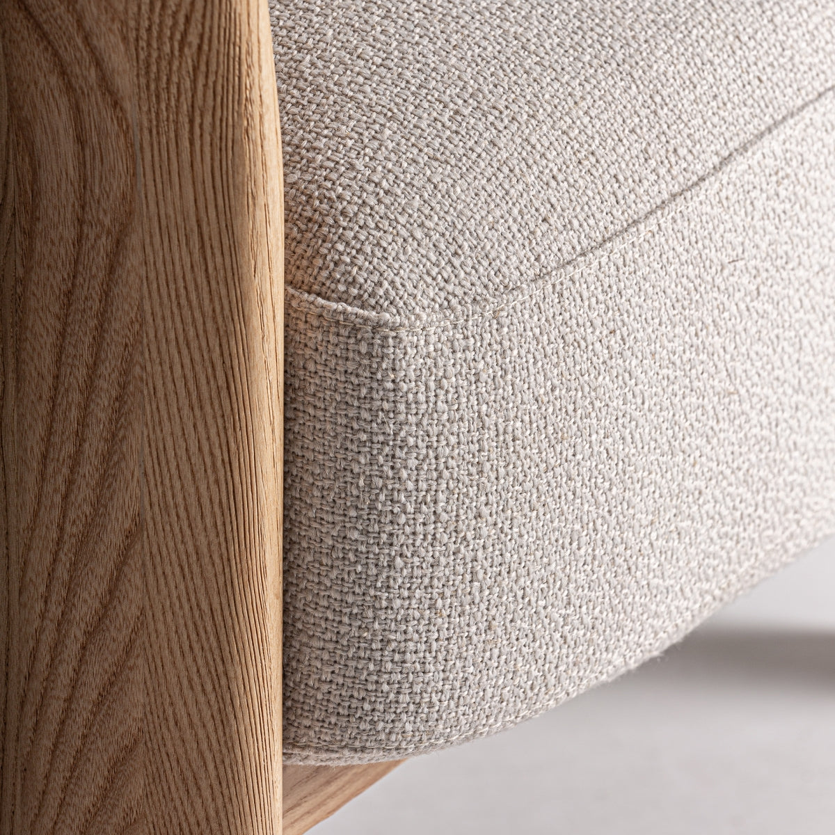 Fauteuil en tissu beige | Vical Nara