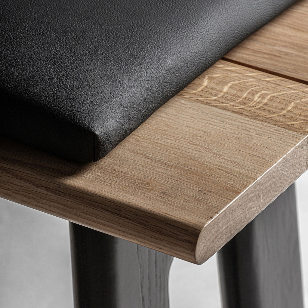 Banc en chêne noir et cuir noir | Vical Nara