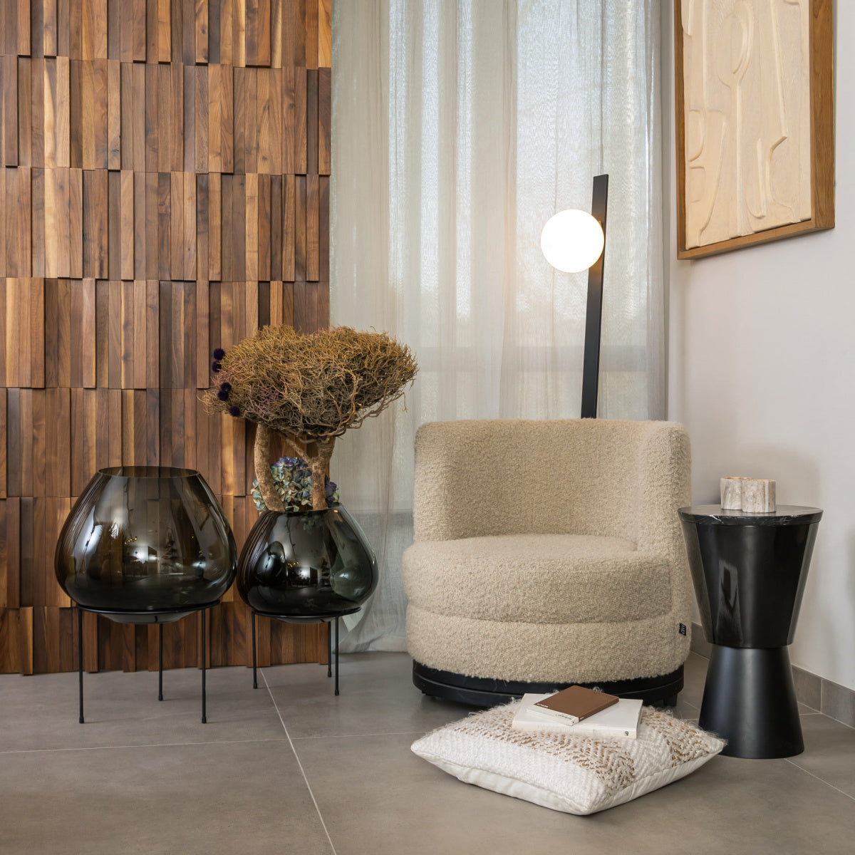 Fauteuil pivotant en tissu beige | Dôme Déco Ayden