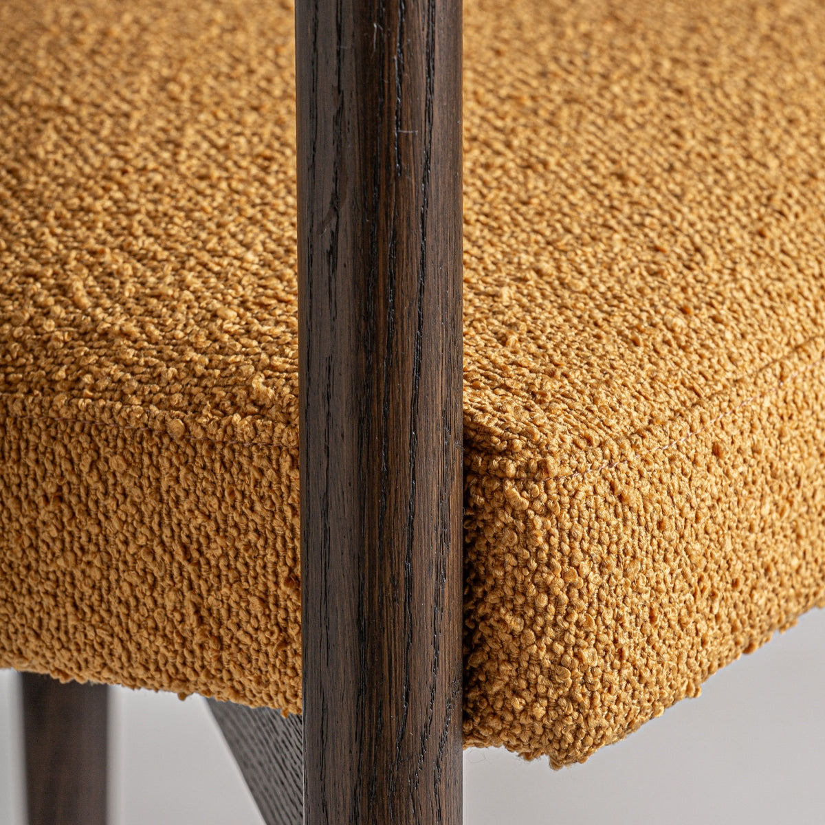 Chaise de salle à manger boucle moutarde | Vical Neuffen