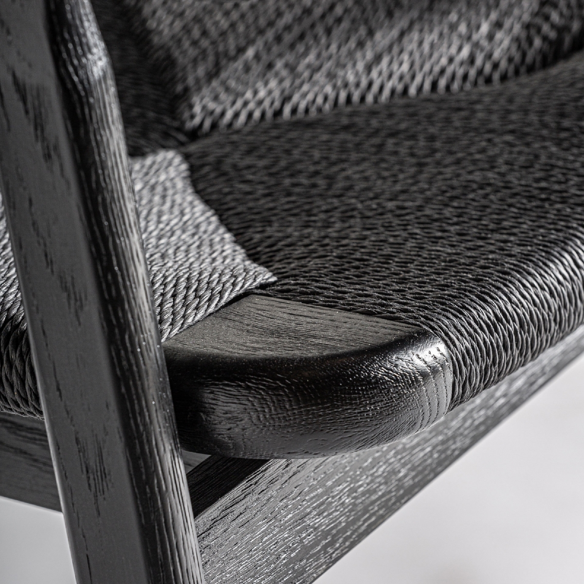 Chaise de salle à manger en chêne noir | Tâche Vicale