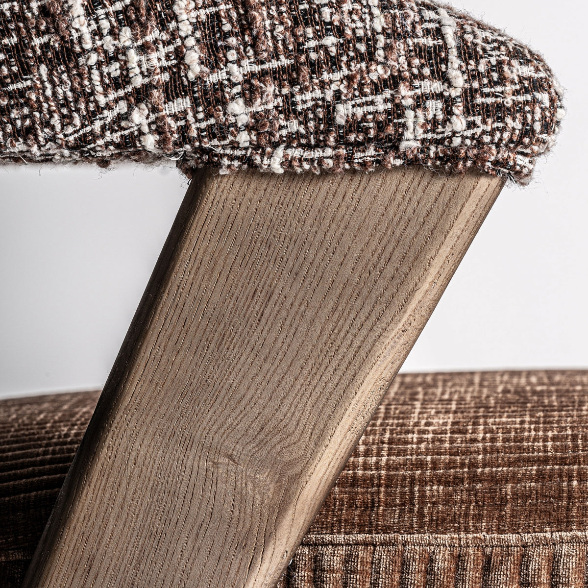 Chaise de salle à manger en tissu marron | Vical Kamenz