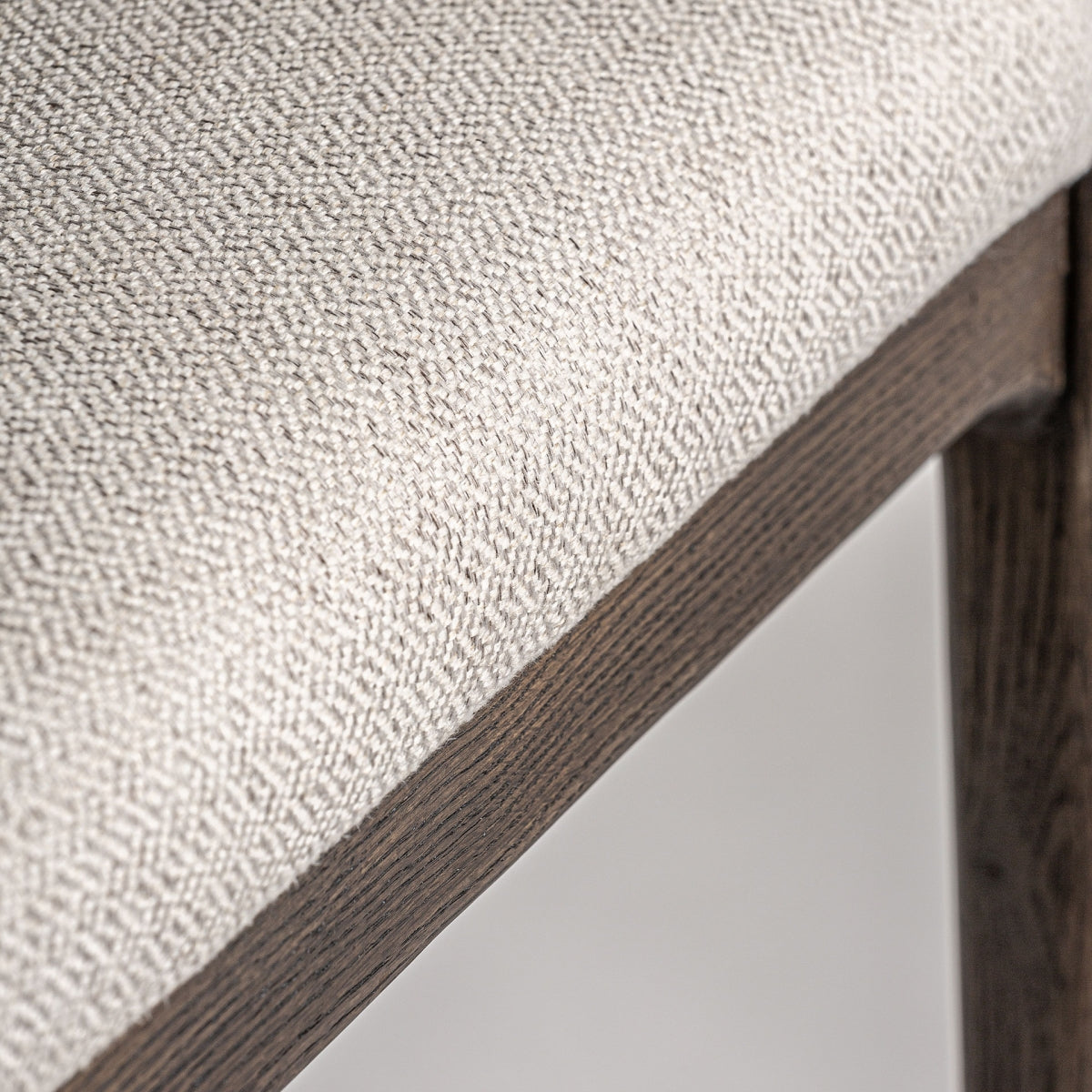 Chaise en bois de frêne et tissu beige | VICAL Jerzen