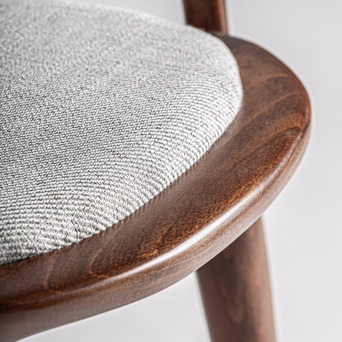 Chaise en bois de hêtre marron | Racine VICAL