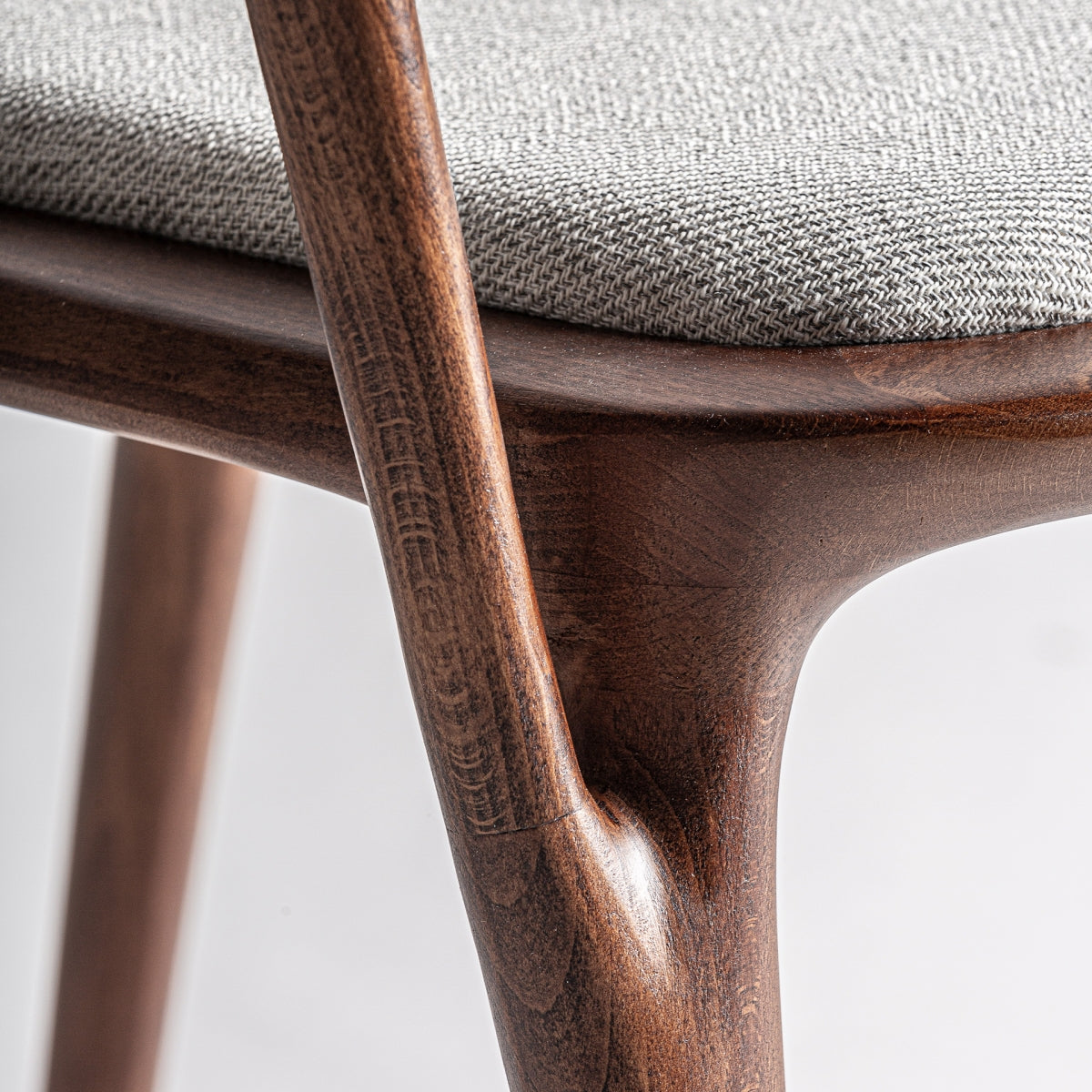 Chaise en bois de hêtre marron | Racine VICAL