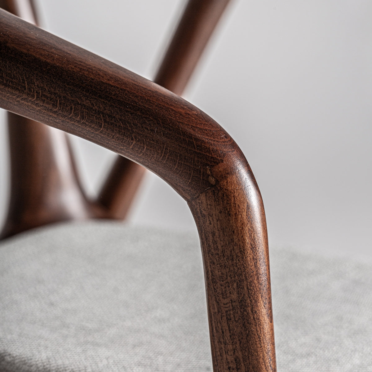 Chaise en bois de hêtre marron | Racine VICAL