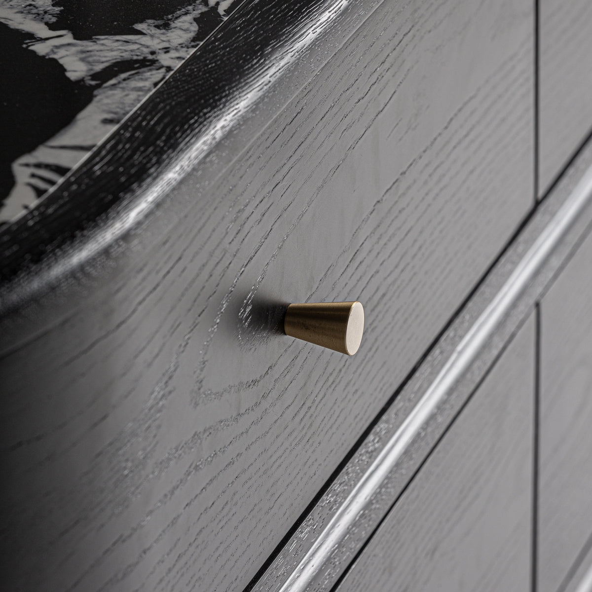 Commode en bois noir | Vical Bilzen
