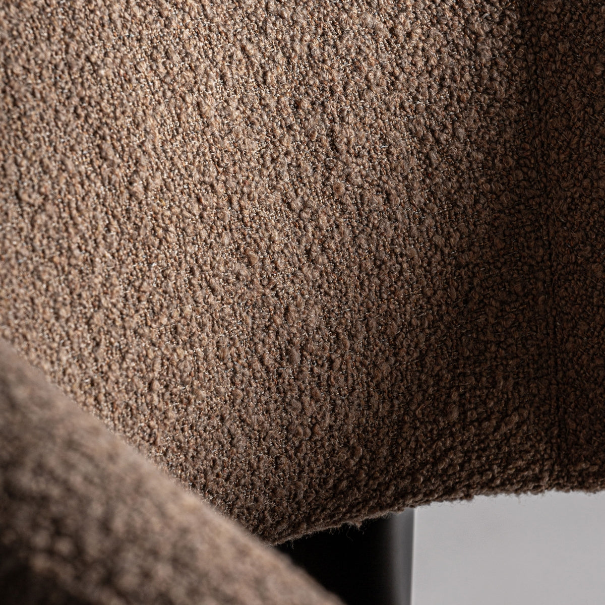Fauteuil bouclé marron et bois de pin | VICAL Irvin