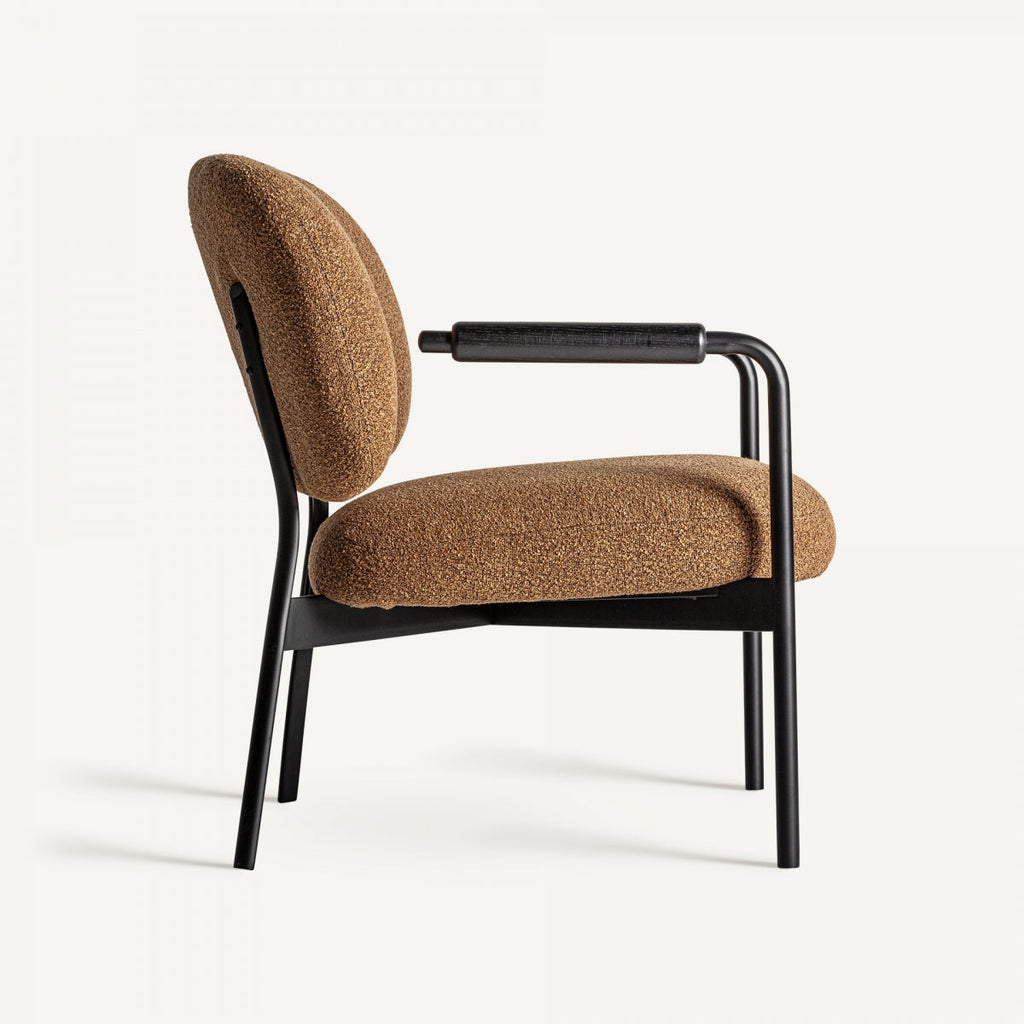 Fauteuil bouclé ocre et bois de pin | VICAL Jessie