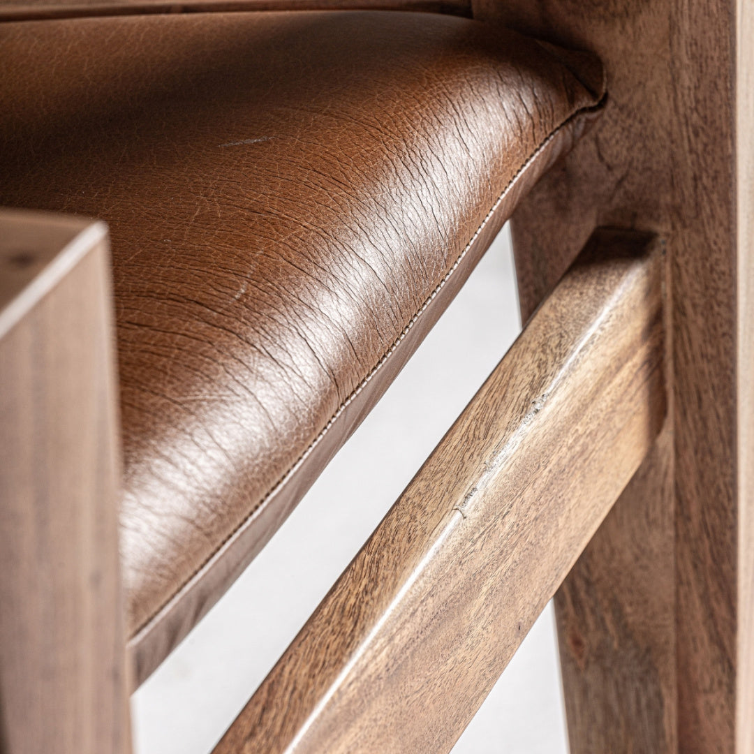 Fauteuil en cuir marron et bois d'acacia | Vical Melle