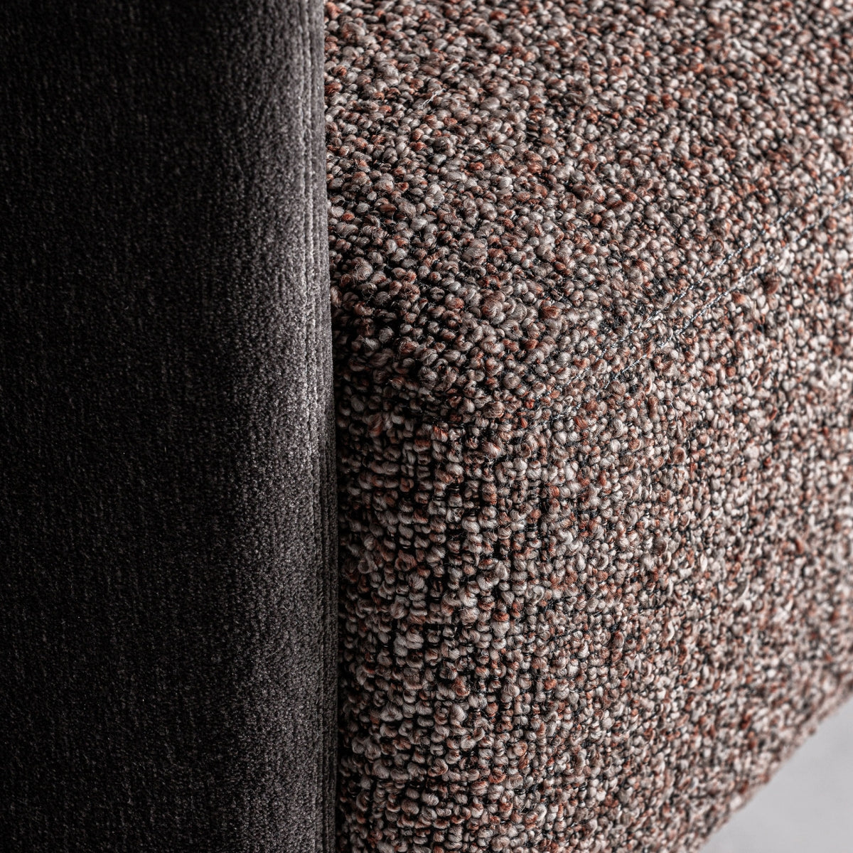 Fauteuil en tissu marron | Frein VICAL