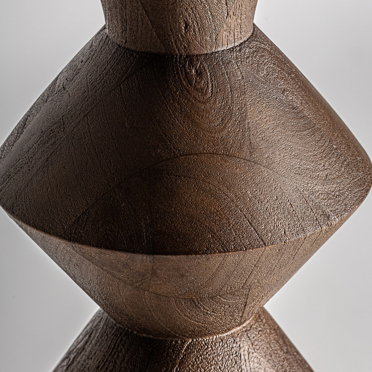 Lampadaire en bois de manguier | VICAL Megève