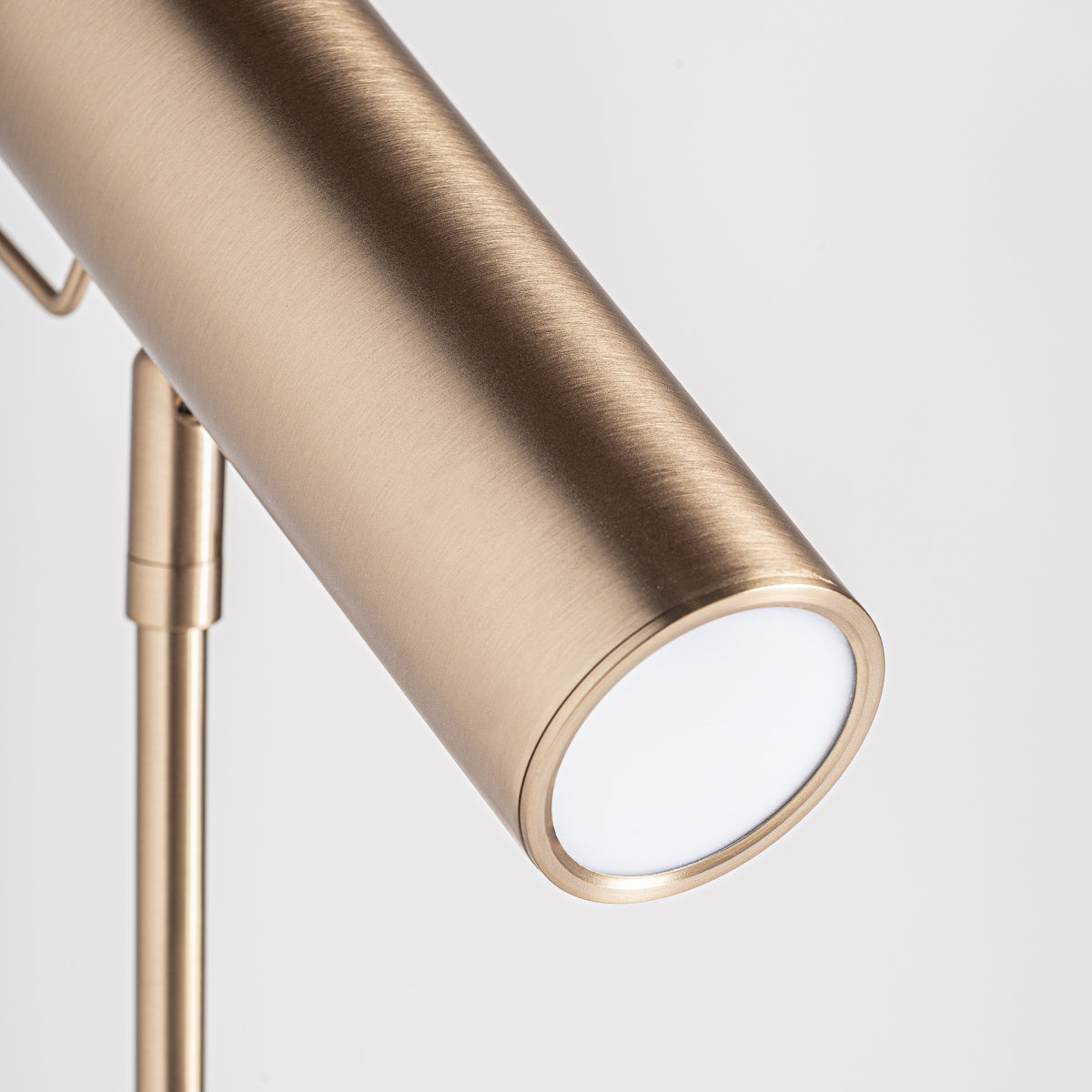 Lampadaire en laiton doré et marbre noir | Stylo Vical
